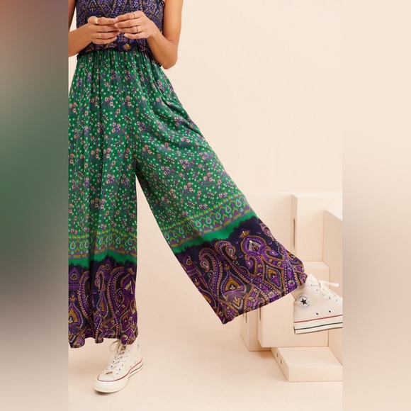 Urban Outfitters Olive Smocked Jumpsuit Size Small - Picture 8 of 9